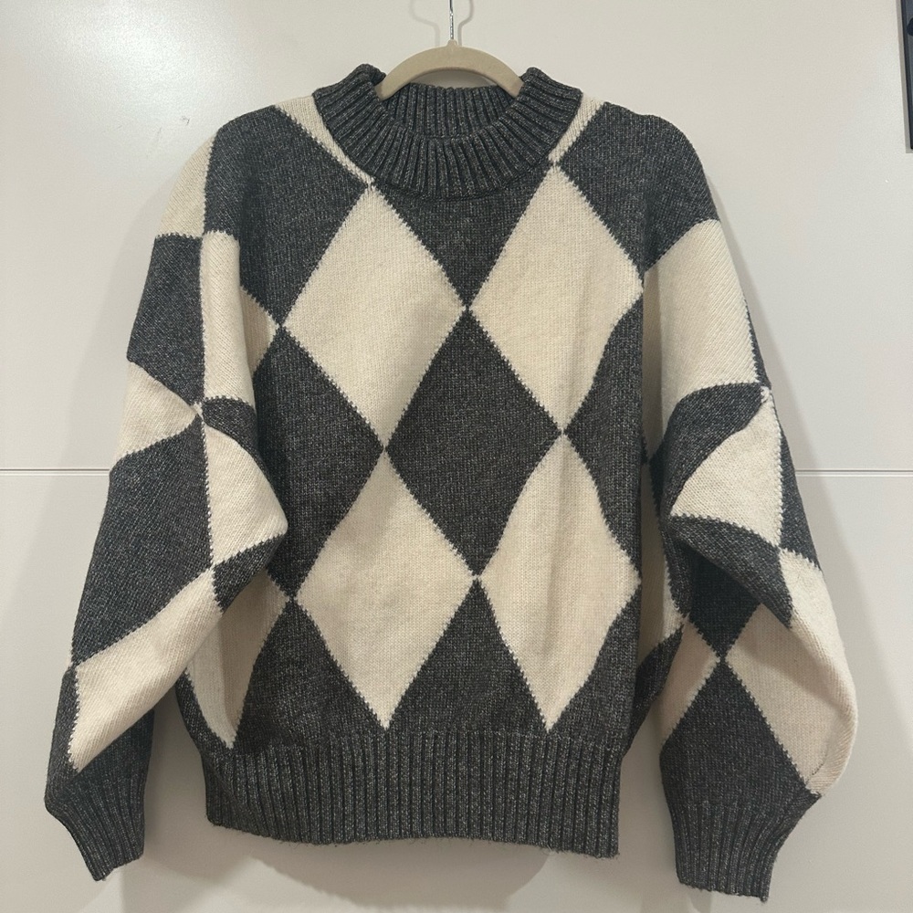 H&M/Pringle of Scotland Gray and Cream Argyle Crewneck Sweater